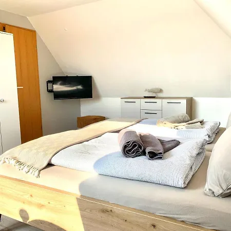 Strandbude 3* بوركم